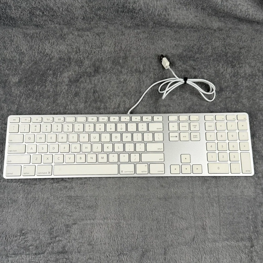 Genuine Apple Wired USB Keyboard A1243 for iMac Mac Mini Mac w/Keypad - Tested